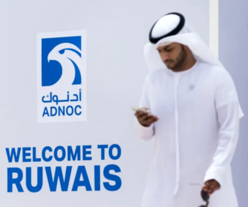 Planta petroquímica de Abu Dhabi paralizada tras ataque con misiles que causa incendios