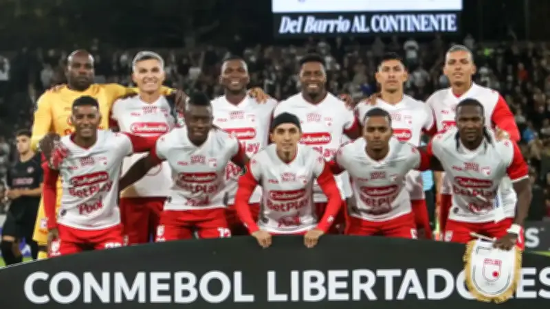 Platense se burla de Santa Fe con imagen del juego del calamar