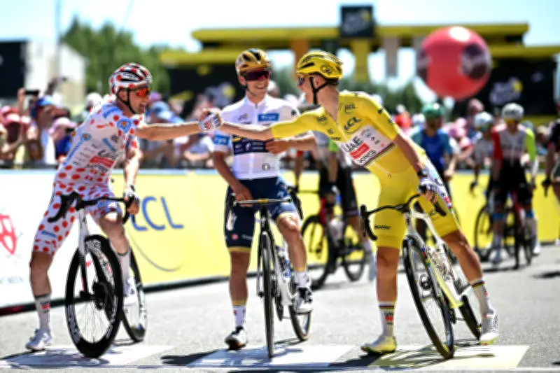 Pogacar y Evenepoel sancionados por la UCI tras victoria en Tour de Flandes