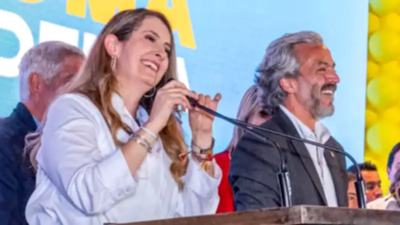 Políticos de centro apoyan a Paloma Valencia para 2026