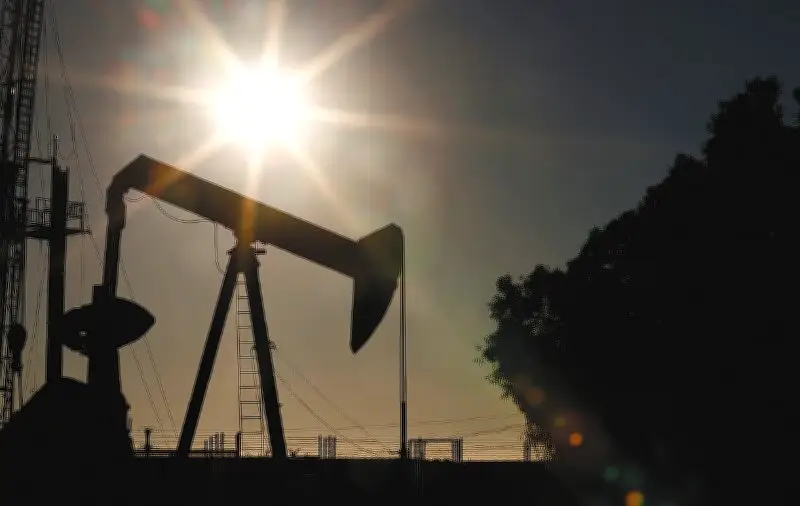 Precios del petróleo caen tras declaraciones de Trump sobre posible tregua en Irán