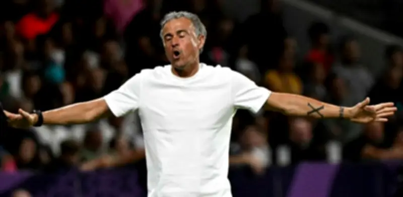 PSG inicia negociaciones para renovar a Luis Enrique con contrato millonario hasta 2030