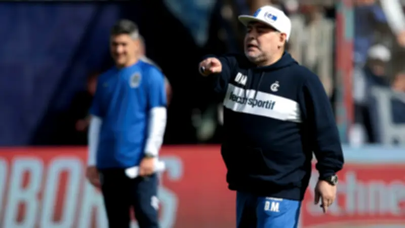 Psicólogo revela que Maradona tenía trastorno bipolar y adicciones