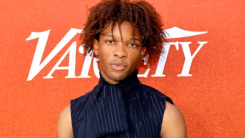 Rapero D4vd arrestado en Los Ángeles por hallazgo de cuerpo descuartizado en su vehículo