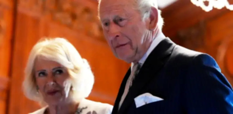 Rey Carlos III llega a EE.UU. para visita de Estado con Trump en medio de tensiones