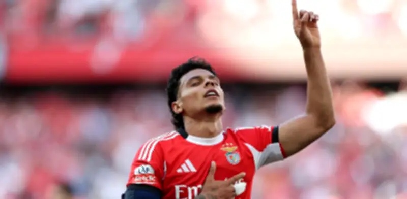 Richard Ríos: gol y asistencia en victoria del Benfica 4-1 sobre Moreirense