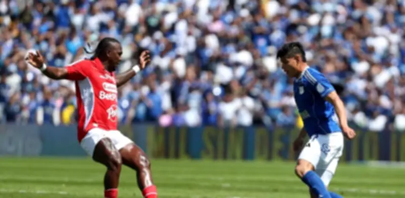 Rodallega contradice a Falcao tras clásico bogotano: 'Felicitamos al árbitro'