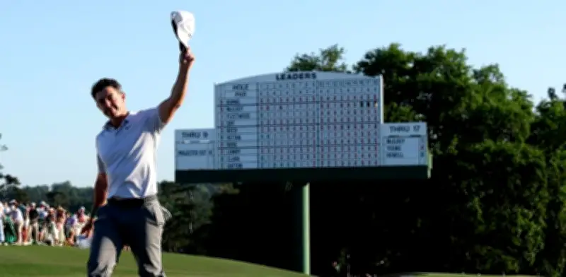 Rory McIlroy establece ventaja récord en el Masters de Augusta mientras Echavarría queda fuera