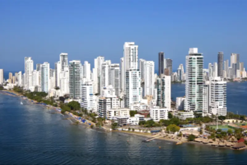 SAE adjudica hoteles y palcos por $6.000 millones en subastas electrónicas