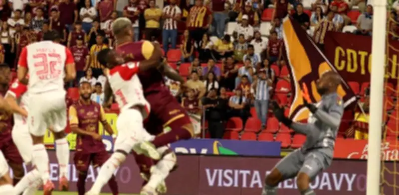 Santa Fe busca triunfo crucial ante Tolima antes del debut en Copa Libertadores