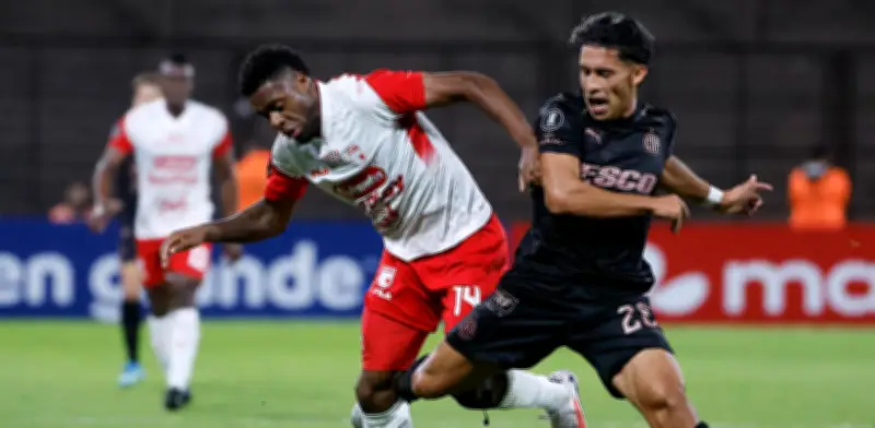 Santa Fe cae 2-1 ante Platense y queda al borde de la eliminación en Copa Libertadores