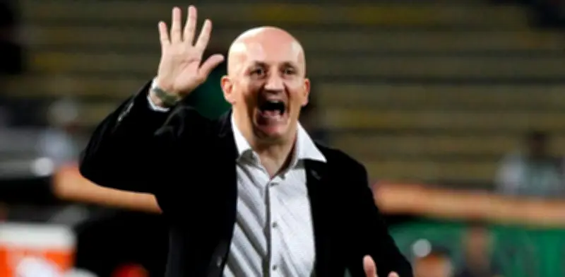 Santa Fe en crisis: Repetto al borde del abismo entre malos resultados y fractura interna