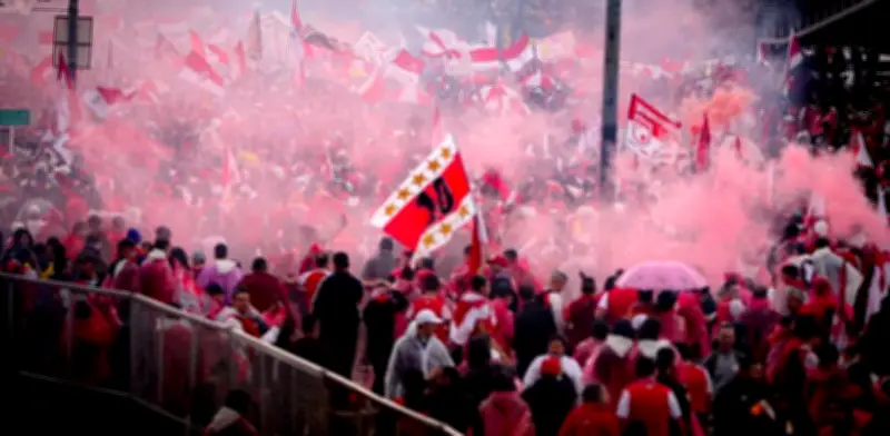 Santa Fe pide a su hinchada evitar insultos en Copa Libertadores para eludir multas