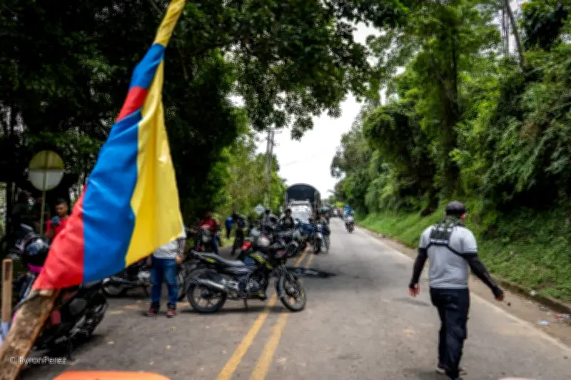Santander en crisis: Bloqueos viales paralizan economía y movilidad por protestas contra avalúos