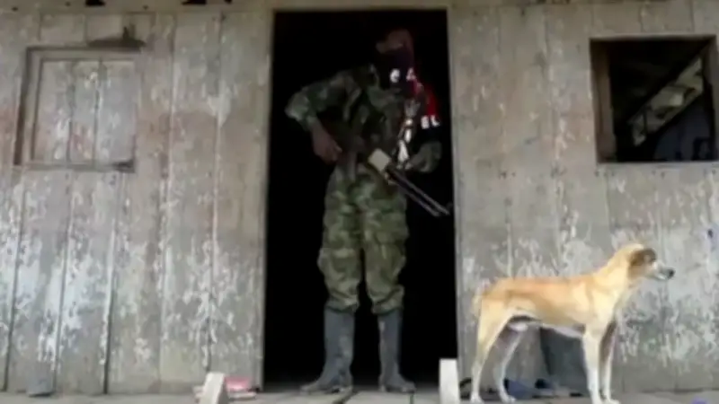 Secuestran a conductor de bus y su hijo en Catatumbo tras desalojar a todos los pasajeros