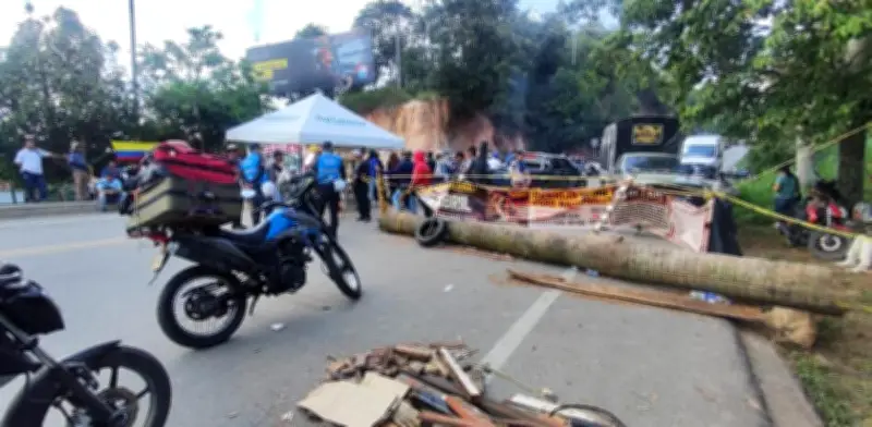 Sexto día de paro en Santander: vía a Lebrija cerrada más de 24 horas sin paso intermitente