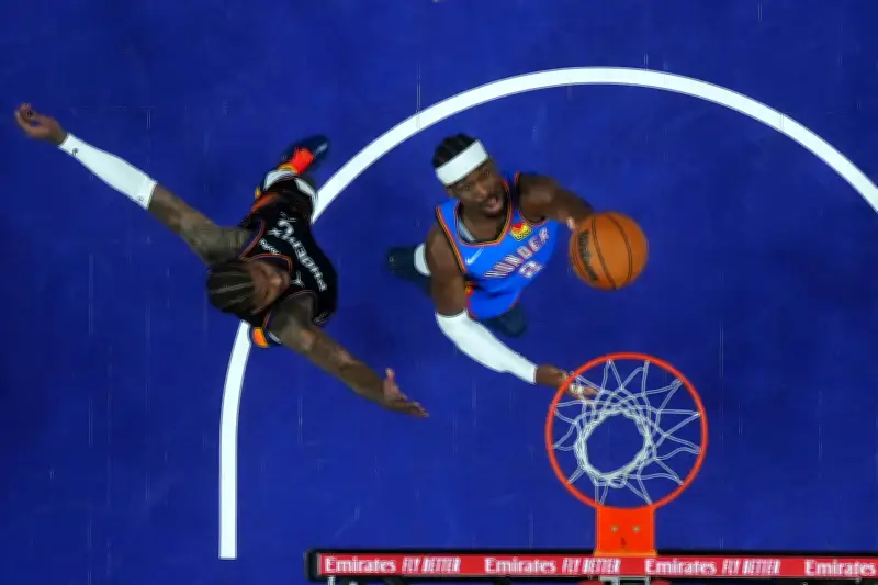 SGA anota 42 puntos y Thunder vence a Suns para tomar ventaja 3-0