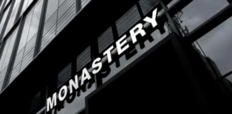 SIC otorga reconocimiento de notoriedad de marca a Monastery, la firma antioqueña de moda de lujo