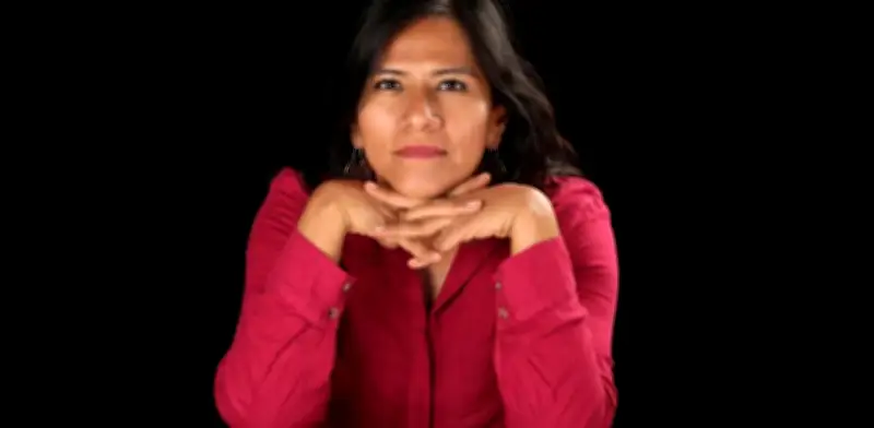 Socorro Venegas fusiona duelo, silencio y maternidad en 'Leche de silencio'