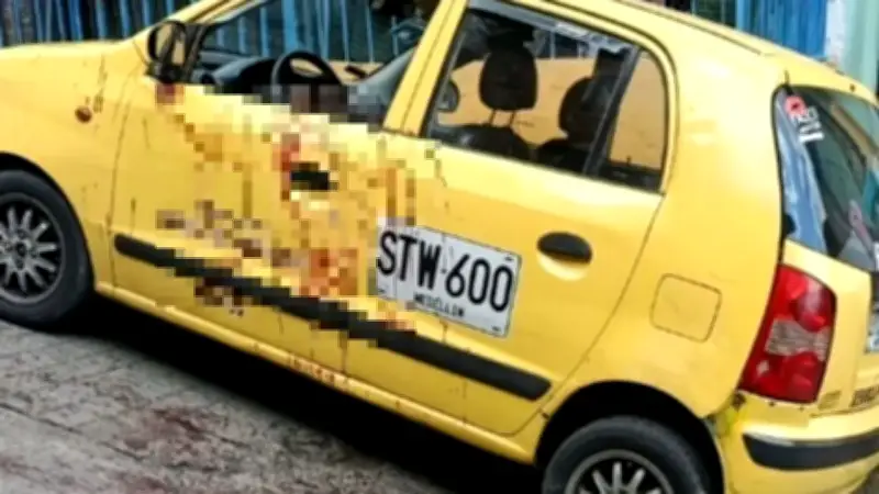 Taxista apuñalado en Medellín: atacante hiere también a mujer en fuga violenta