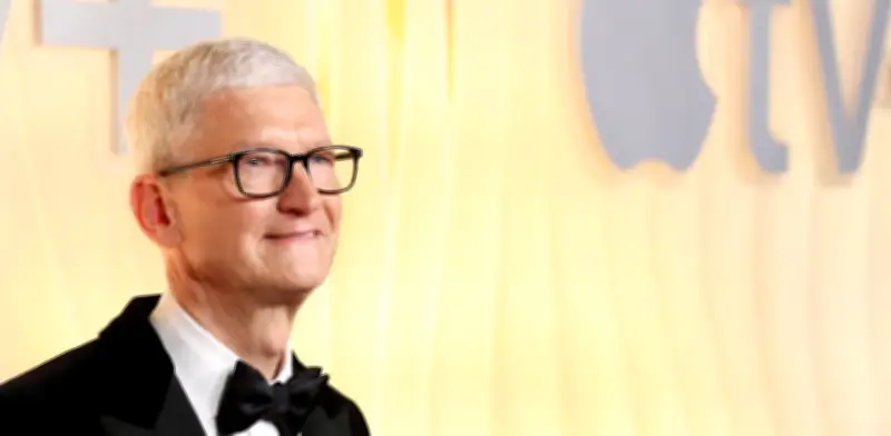 Tim Cook deja la dirección de Apple: un cambio histórico en la tecnológica