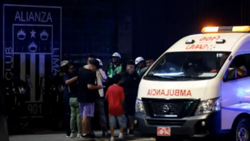 Tragedia en estadio de Alianza Lima: un muerto y decenas de heridos en banderazo