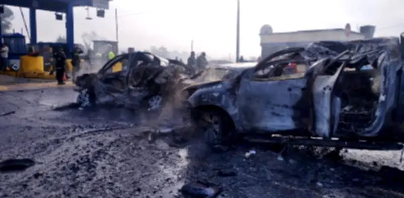 Tragedia en peaje Casablanca: familia santandereana muere incinerada tras impacto de tractocamión