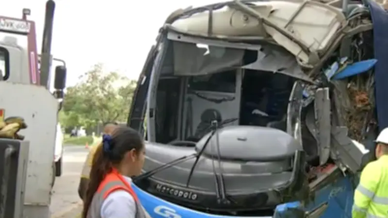 Tragedia vial en Ibagué: 6 muertos y 33 afectados tras volcamiento de bus en ruta Bogotá