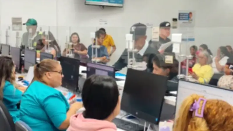 Tribunal suspende intervención de Savia Salud; Alcalde y Gobernador celebran