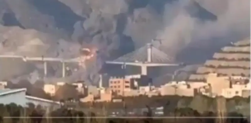 Trump anuncia destrucción del puente más alto de Irán y amenaza con más ataques