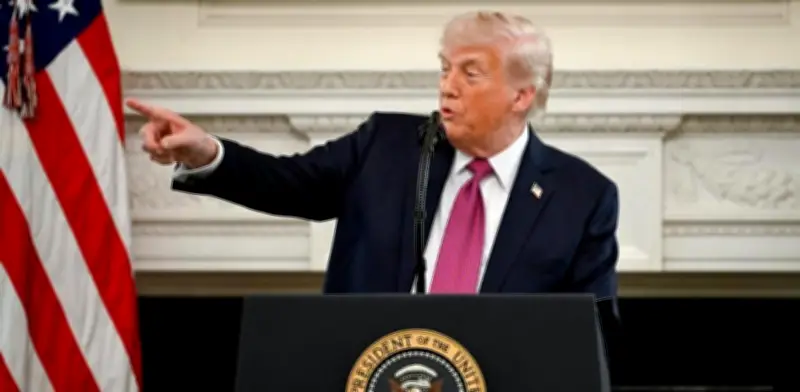 Trump suaviza su postura hacia Anthropic y destaca su utilidad en inteligencia artificial