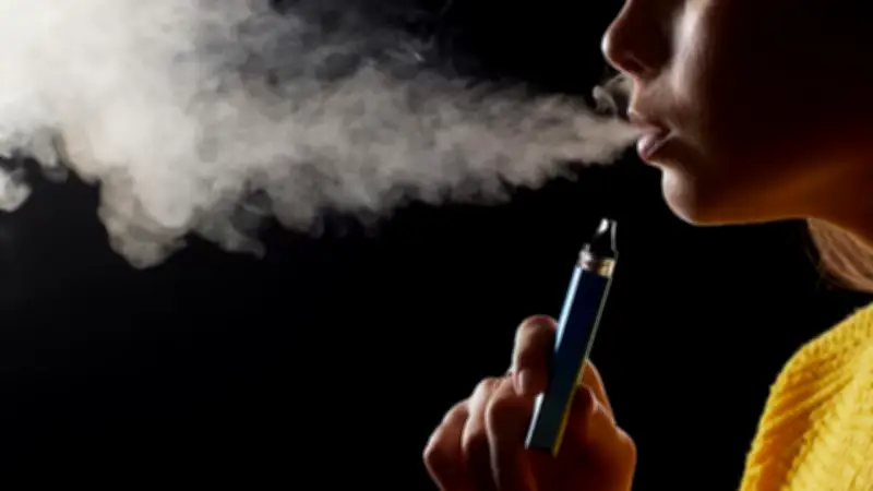 Vapeadores lideran consumo de sustancias en colegios de Bogotá: 45,6% de casos