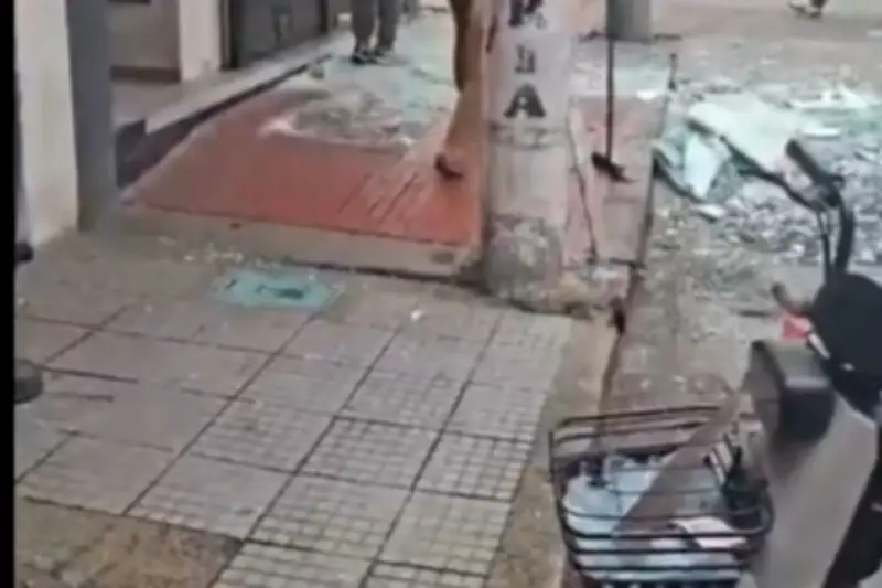 Video muestra el terror de explosión de granada en Bogotá