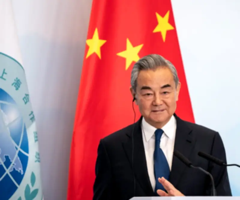 Wang Yi visita Corea del Norte tras seis años en medio de tensiones geopolíticas