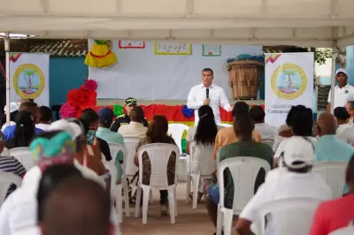 Alcalde Turbay prioriza alcantarillado en Manzanillo del Mar