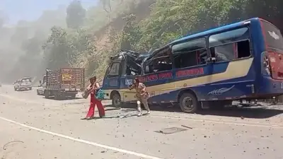 Atentado con cilindros en Cajibío deja vía Panamericana destruida