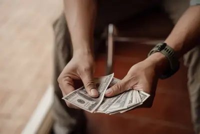 Bancos en Colombia ofrecen compra de dólares con beneficios y seguridad