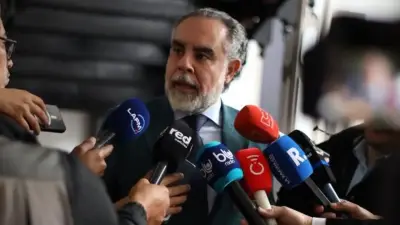 Benedetti responsabiliza a alcaldes por crisis del impuesto predial en Santander