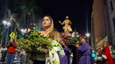 Cali vivió con devoción el Viernes Santo con procesión del Santo Sepulcro y mapping religioso