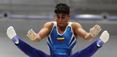 Camilo Vera clasifica a la final de suelo en Copa Mundo de Gimnasia de El Cairo