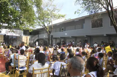 Cartagena reabre cuatro colegios oficiales tras millonaria inversión en infraestructura educativa