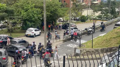 Choque de tres vehículos bloquea la Avenida Circunvalar en Cali