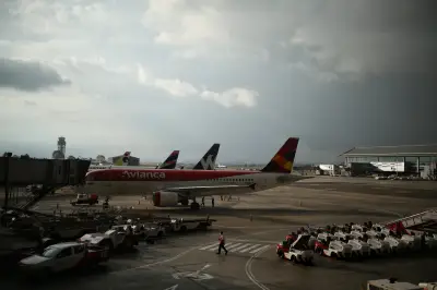 Colombia implementa nuevas reglas estrictas para transportar baterías de litio en aviones