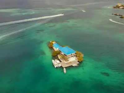 Contrato de arriendo por $220 mil en isla del Caribe genera conflicto legal entre empresario y Estado