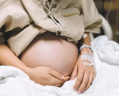 Corte Constitucional: impedir cesárea es violencia obstétrica