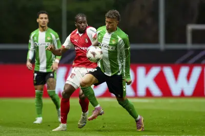 'Cucho' Hernández rompe el silencio sobre ausencia de Deossa en Betis: 'Cosas extrafutbolísticas'