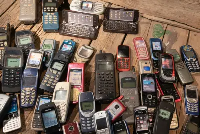 Del DynaTAC al Galaxy S26: Los celulares que marcaron la historia de la tecnología