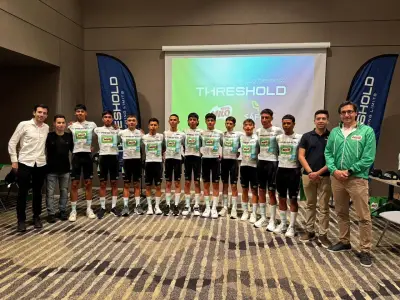 Equipo de ciclismo colombiano renace de las cenizas para salvar jóvenes de la violencia