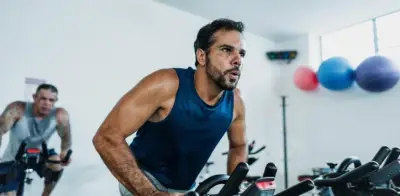 Gimnasio Stark Smart Gym recibe multa millonaria por publicidad engañosa y cláusulas abusivas