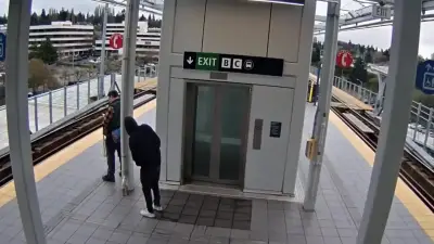 Hombre intentó empujar a pasajero a tren en movimiento en Seattle: video impactante